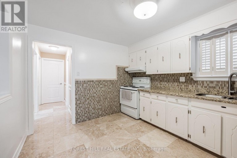 159 SPALDING ROAD, Toronto (Downsview-Roding-CFB), Ontario, M3K1K3