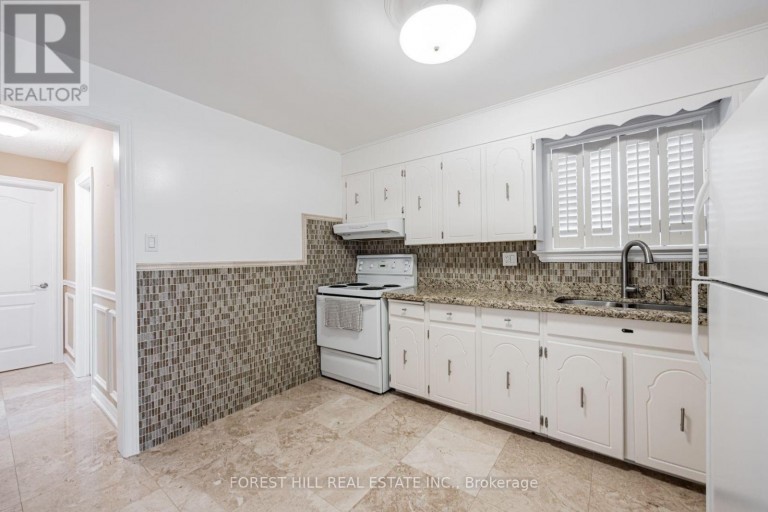159 SPALDING ROAD, Toronto (Downsview-Roding-CFB), Ontario, M3K1K3
