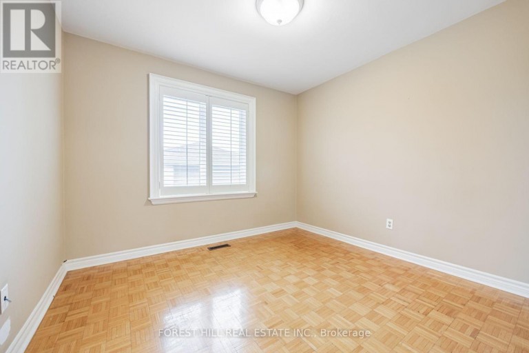 159 SPALDING ROAD, Toronto (Downsview-Roding-CFB), Ontario, M3K1K3