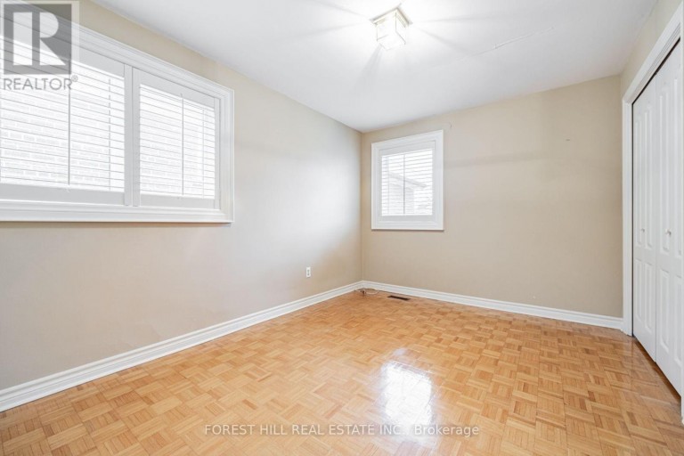 159 SPALDING ROAD, Toronto (Downsview-Roding-CFB), Ontario, M3K1K3