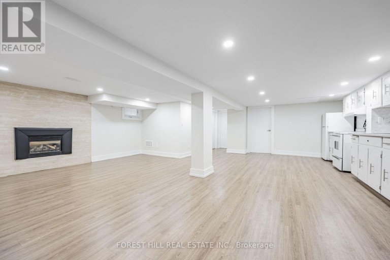 159 SPALDING ROAD, Toronto (Downsview-Roding-CFB), Ontario, M3K1K3
