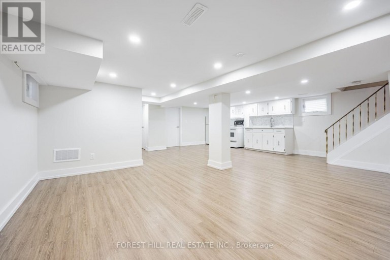 159 SPALDING ROAD, Toronto (Downsview-Roding-CFB), Ontario, M3K1K3