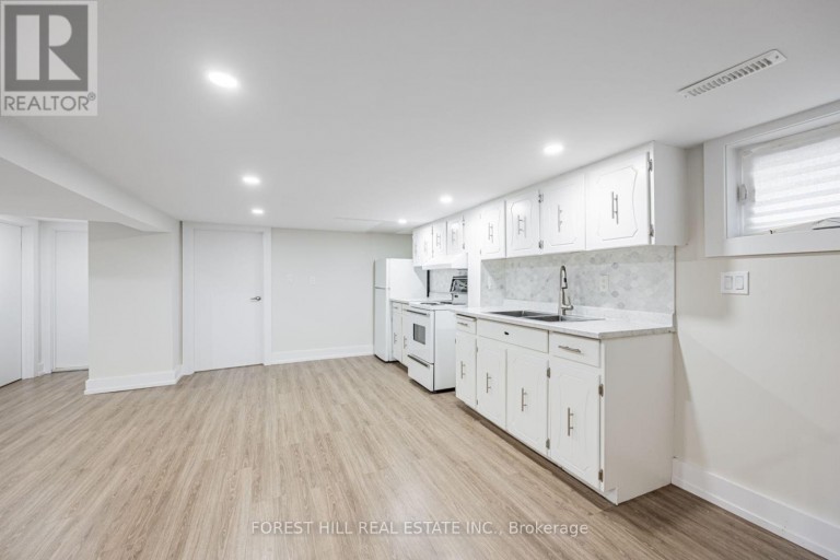 159 SPALDING ROAD, Toronto (Downsview-Roding-CFB), Ontario, M3K1K3