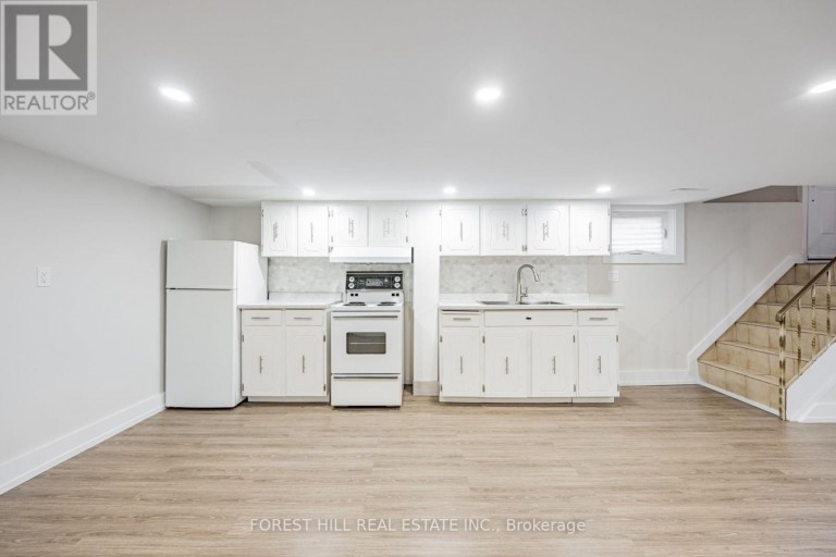 159 SPALDING ROAD, Toronto (Downsview-Roding-CFB), Ontario, M3K1K3