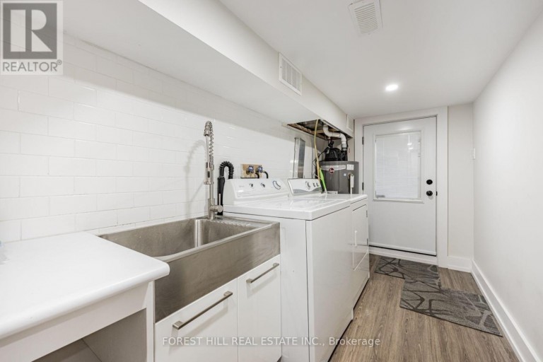 159 SPALDING ROAD, Toronto (Downsview-Roding-CFB), Ontario, M3K1K3