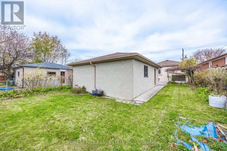 159 SPALDING ROAD, Toronto (Downsview-Roding-CFB), Ontario, M3K1K3