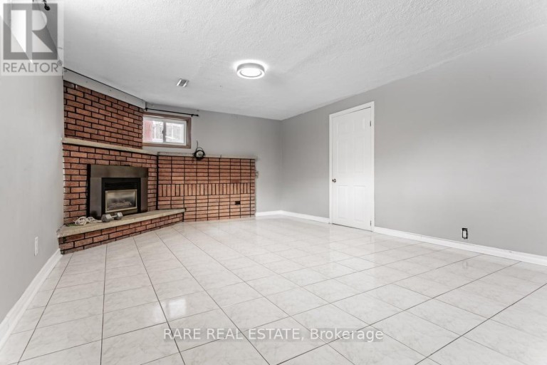 22 BAMFORD CRESCENT, Toronto (Black Creek), Ontario, M3N1T8