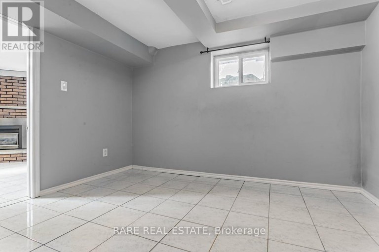 22 BAMFORD CRESCENT, Toronto (Black Creek), Ontario, M3N1T8