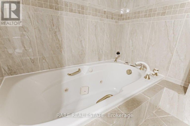 22 BAMFORD CRESCENT, Toronto (Black Creek), Ontario, M3N1T8
