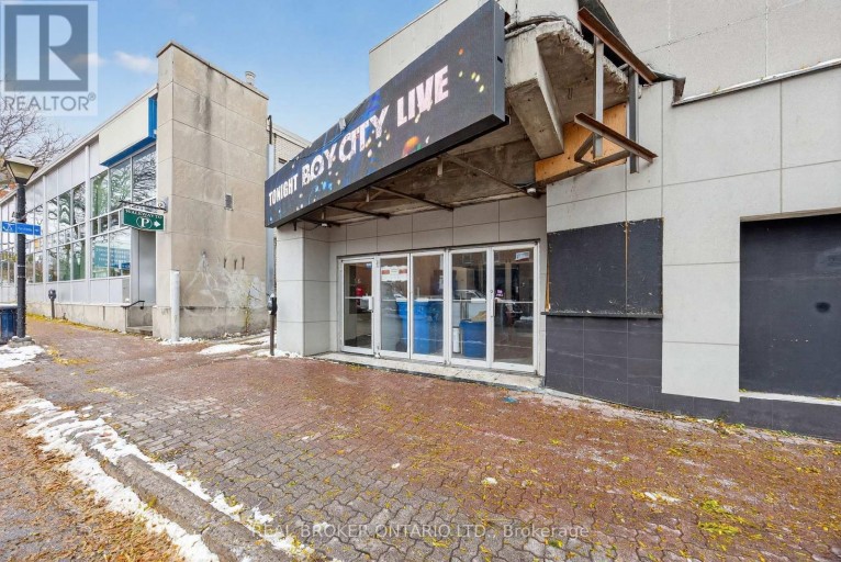 16 WEST STREET S, Orillia, Ontario, L3V5B8