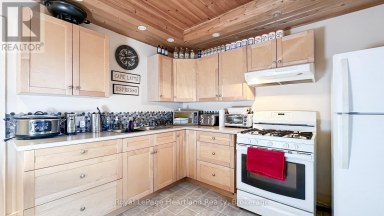 43 TRAFALGAR STREET Goderich (Goderich (Town)) Ontario photo 5
