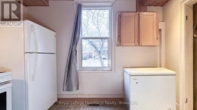 43 TRAFALGAR STREET Goderich (Goderich (Town)) Ontario photo 8