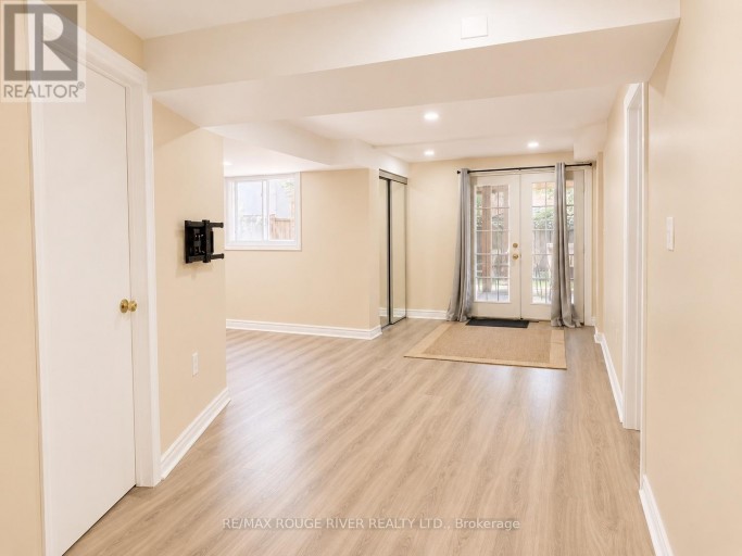 16 DOMINY DRIVE, Ajax (Central), Ontario, L1T3H6