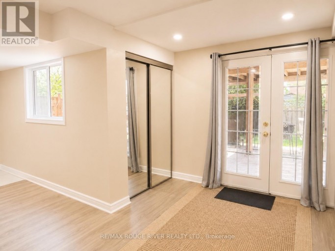 16 DOMINY DRIVE, Ajax (Central), Ontario, L1T3H6