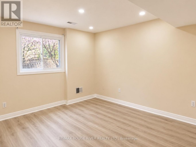 16 DOMINY DRIVE, Ajax (Central), Ontario, L1T3H6