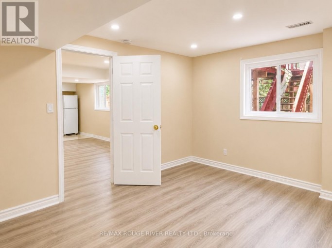 16 DOMINY DRIVE, Ajax (Central), Ontario, L1T3H6