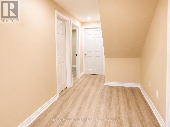 16 DOMINY DRIVE, Ajax (Central), Ontario, L1T3H6