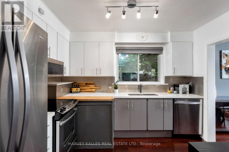 49 LEARMONT DRIVE, Toronto (Willowridge-Martingrove-Richview), Ontario, M9R2E9