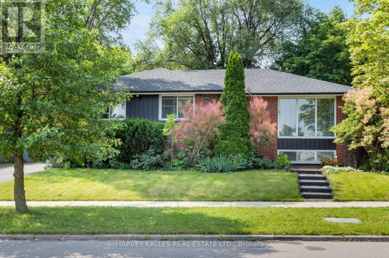 49 LEARMONT DRIVE, Toronto (Willowridge-Martingrove-Richview), Ontario, M9R2E9