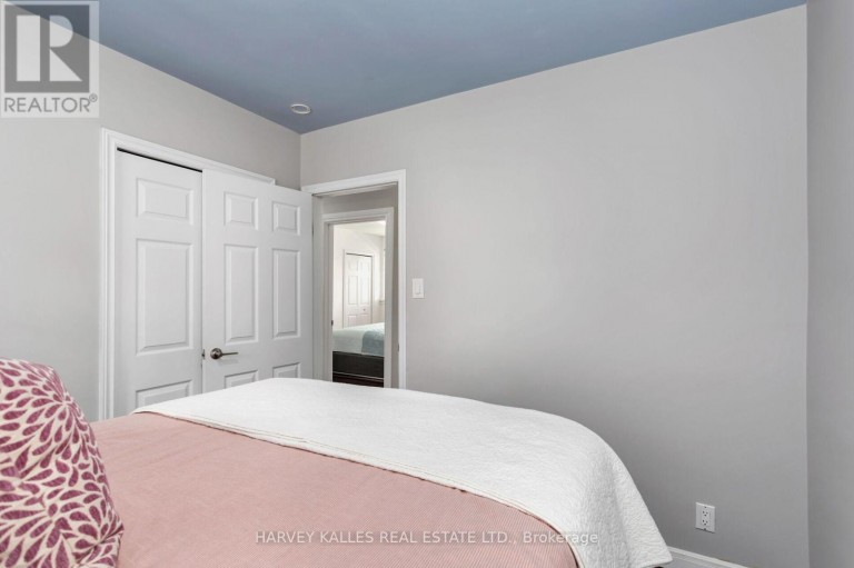 49 LEARMONT DRIVE, Toronto (Willowridge-Martingrove-Richview), Ontario, M9R2E9