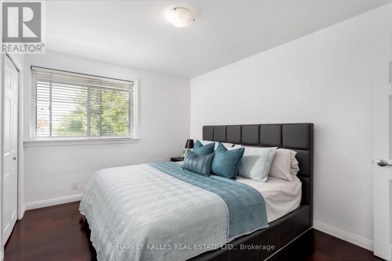 49 LEARMONT DRIVE, Toronto (Willowridge-Martingrove-Richview), Ontario, M9R2E9