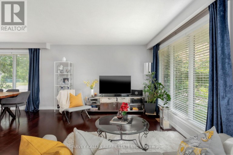 49 LEARMONT DRIVE, Toronto (Willowridge-Martingrove-Richview), Ontario, M9R2E9