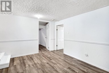 1 PONDEROSA CRESCENT London South (South X) Ontario photo 36