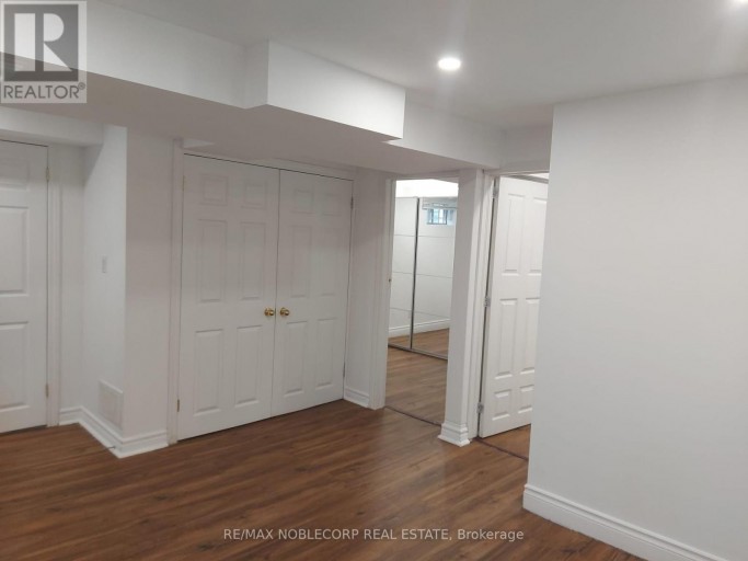 BSMT - 40 GRAY CRESCENT, Richmond Hill (North Richvale), Ontario, L4C5V5
