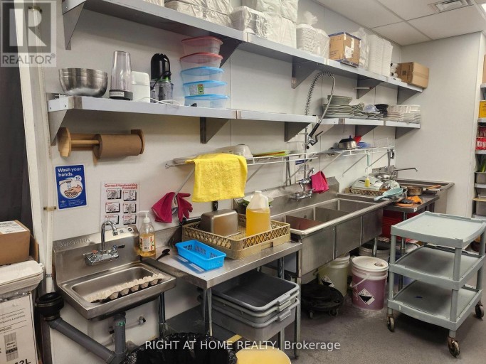 101 - 108 GARMENT STREET, Kitchener, Ontario, N2G0E2