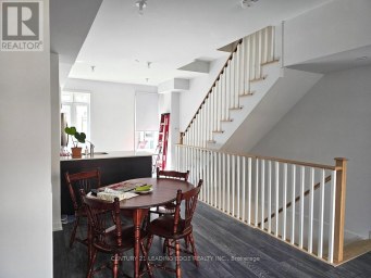 ROOM 1 - 10 SPRUCE PINES CRESCENT Toronto (Victoria Village) Ontario photo 15