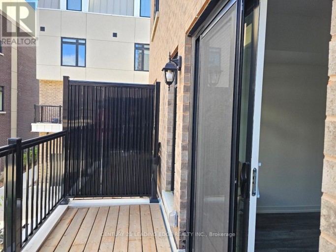 ROOM 1 - 10 SPRUCE PINES CRESCENT, Toronto (Victoria Village), Ontario, M4A1C5