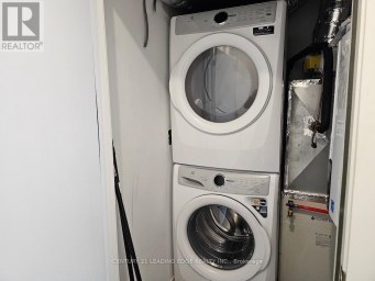 ROOM 1 - 10 SPRUCE PINES CRESCENT Toronto (Victoria Village) Ontario photo 9
