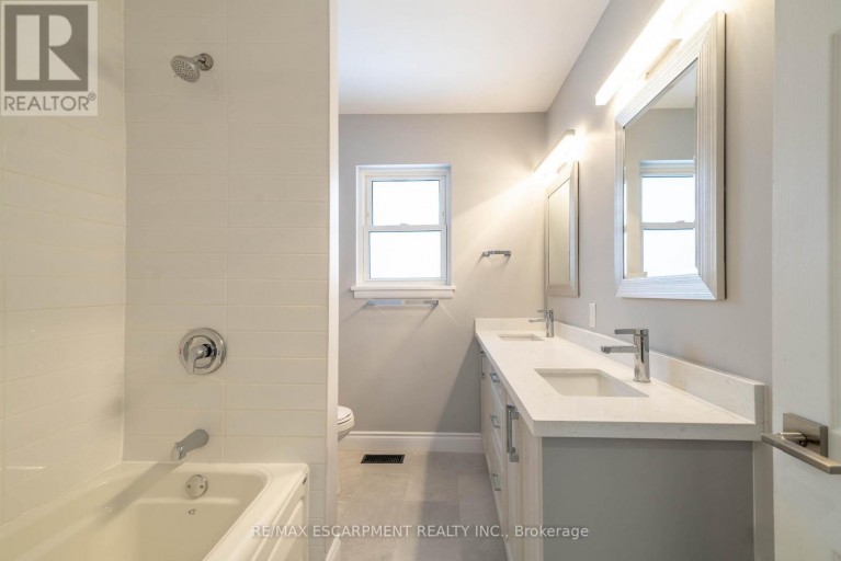 1 - 196 UPPER PARADISE ROAD, Hamilton (Westcliffe), Ontario, L9C5B9
