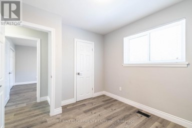 1 - 196 UPPER PARADISE ROAD Hamilton (Westcliffe) Ontario photo 18