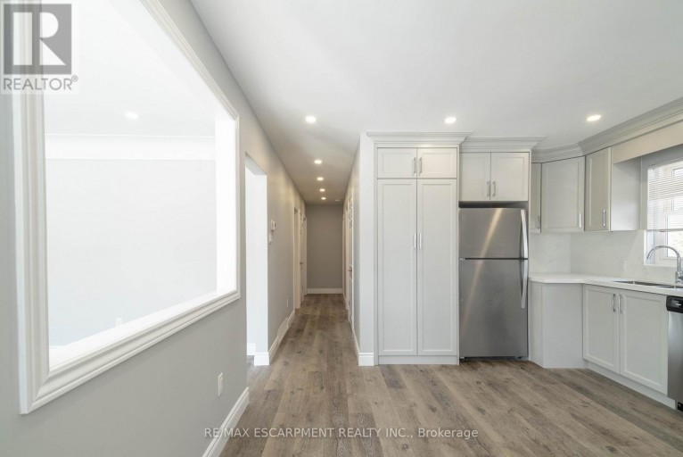 1 - 196 UPPER PARADISE ROAD, Hamilton (Westcliffe), Ontario, L9C5B9