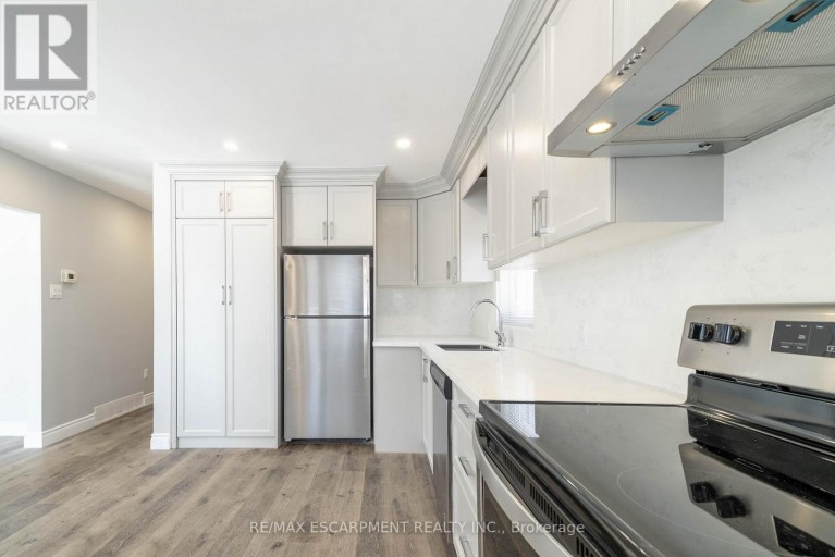1 - 196 UPPER PARADISE ROAD, Hamilton (Westcliffe), Ontario, L9C5B9