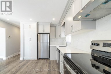 1 - 196 UPPER PARADISE ROAD Hamilton (Westcliffe) Ontario photo 6