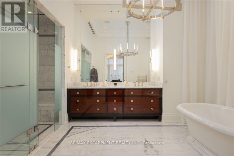 PH1 - 300 RANDALL STREET, Oakville (OO Old Oakville), Ontario, L6J0G2