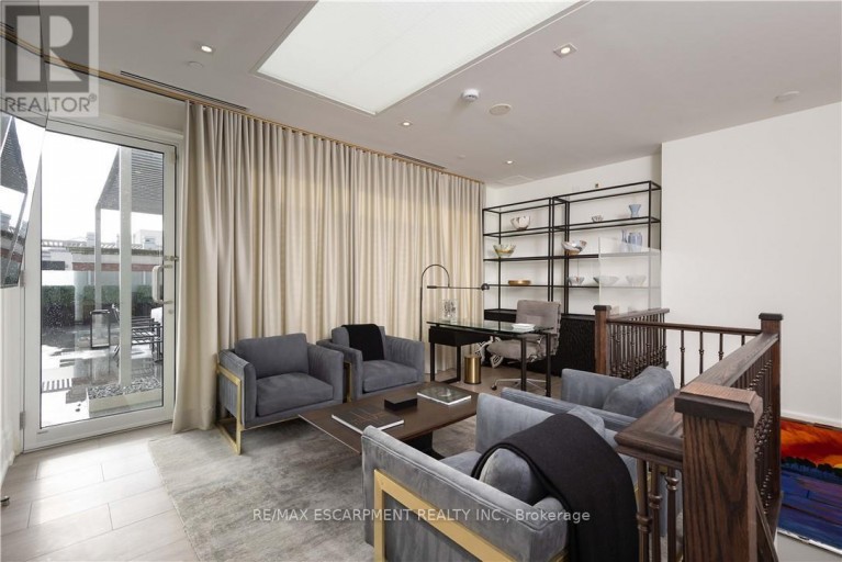 PH1 - 300 RANDALL STREET, Oakville (OO Old Oakville), Ontario, L6J0G2