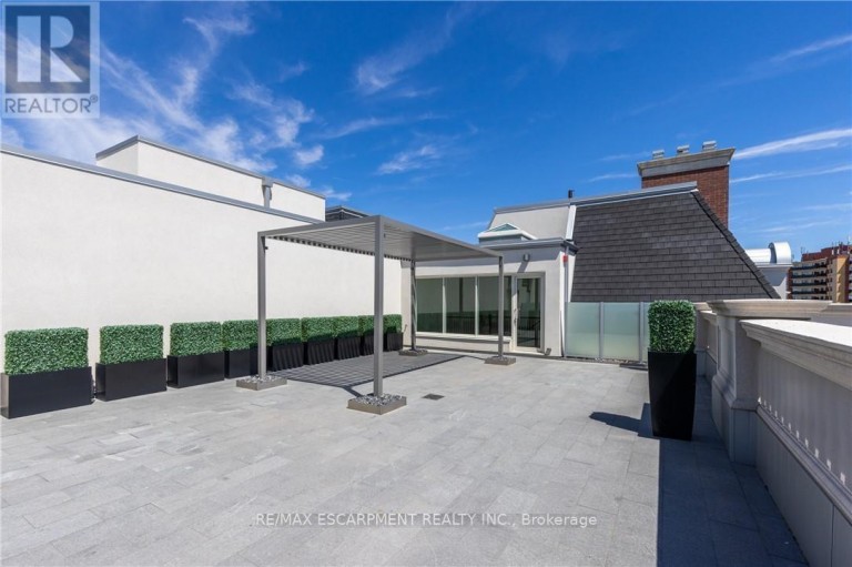 PH1 - 300 RANDALL STREET, Oakville (OO Old Oakville), Ontario, L6J0G2
