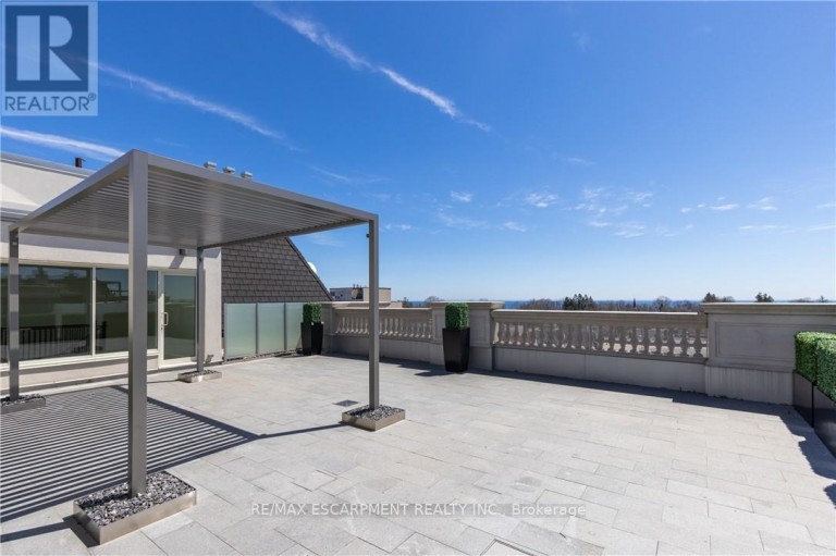 PH1 - 300 RANDALL STREET, Oakville (OO Old Oakville), Ontario, L6J0G2