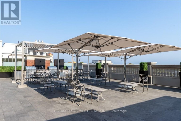 PH1 - 300 RANDALL STREET, Oakville (OO Old Oakville), Ontario, L6J0G2