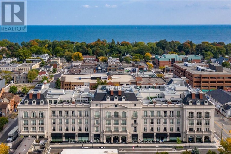 PH1 - 300 RANDALL STREET, Oakville (OO Old Oakville), Ontario, L6J0G2