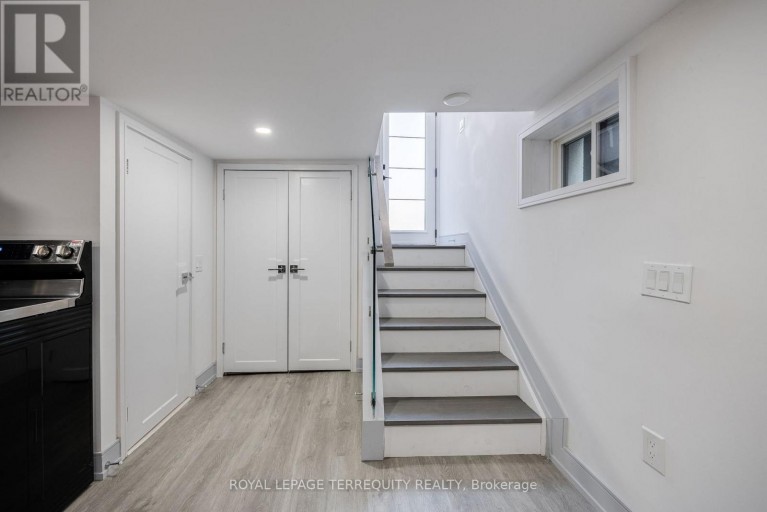 BSMT - 668 INDIAN ROAD, Toronto (High Park North), Ontario, M6P2C9