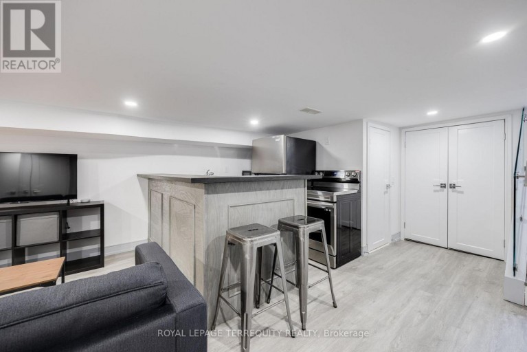 BSMT - 668 INDIAN ROAD, Toronto (High Park North), Ontario, M6P2C9