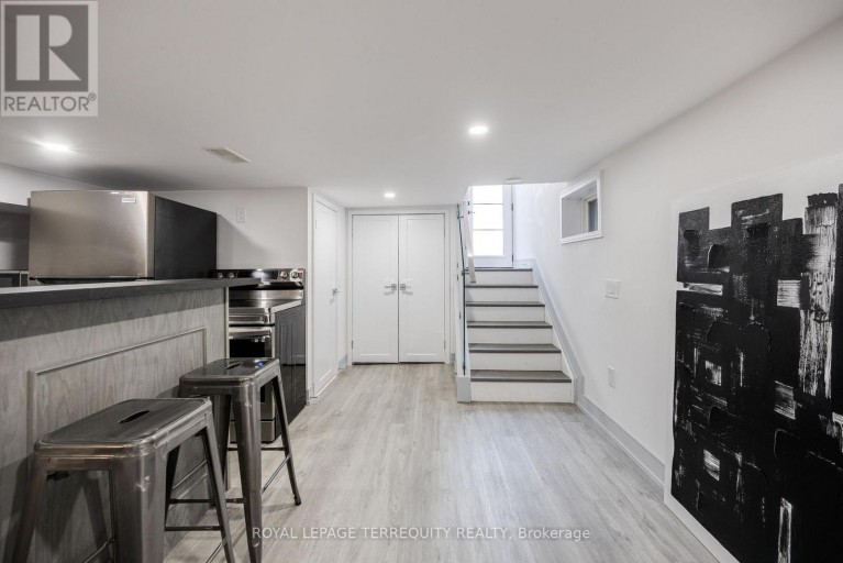 BSMT - 668 INDIAN ROAD, Toronto (High Park North), Ontario, M6P2C9