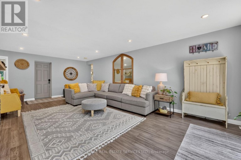 49 BELCOURT AVENUE, Barrie (Grove East), Ontario, L4M4E5
