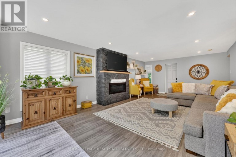 49 BELCOURT AVENUE, Barrie (Grove East), Ontario, L4M4E5