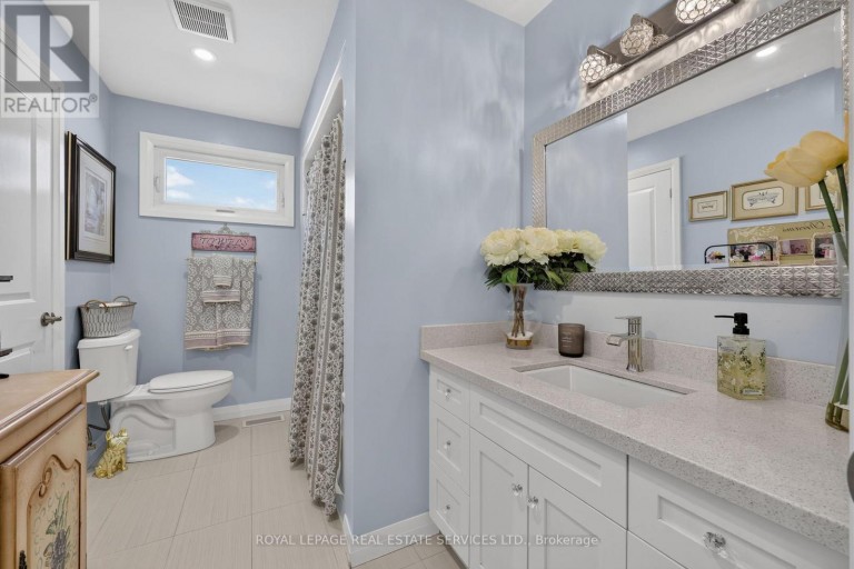 49 BELCOURT AVENUE, Barrie (Grove East), Ontario, L4M4E5