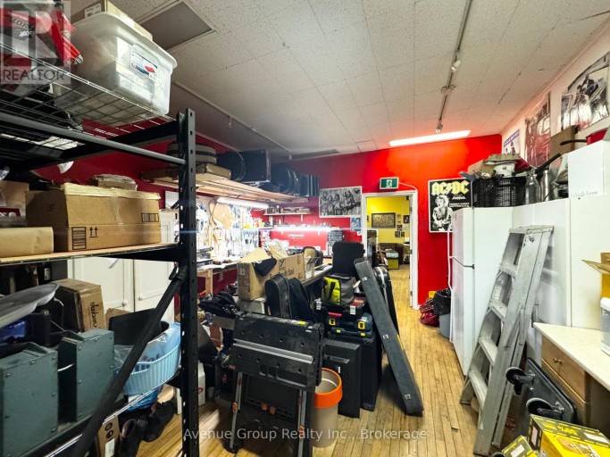 1612 QUEEN STREET W, Toronto (Roncesvalles), Ontario, M6R1A8